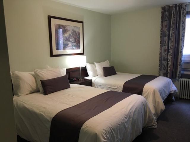 Auberge Centre Ville Saguenay Ngoại thất bức ảnh