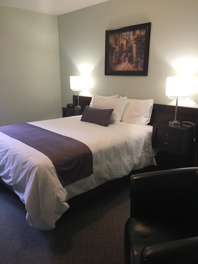 Auberge Centre Ville Saguenay Ngoại thất bức ảnh