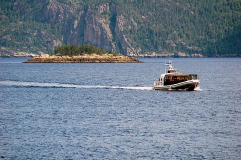 Auberge Centre Ville Saguenay Ngoại thất bức ảnh