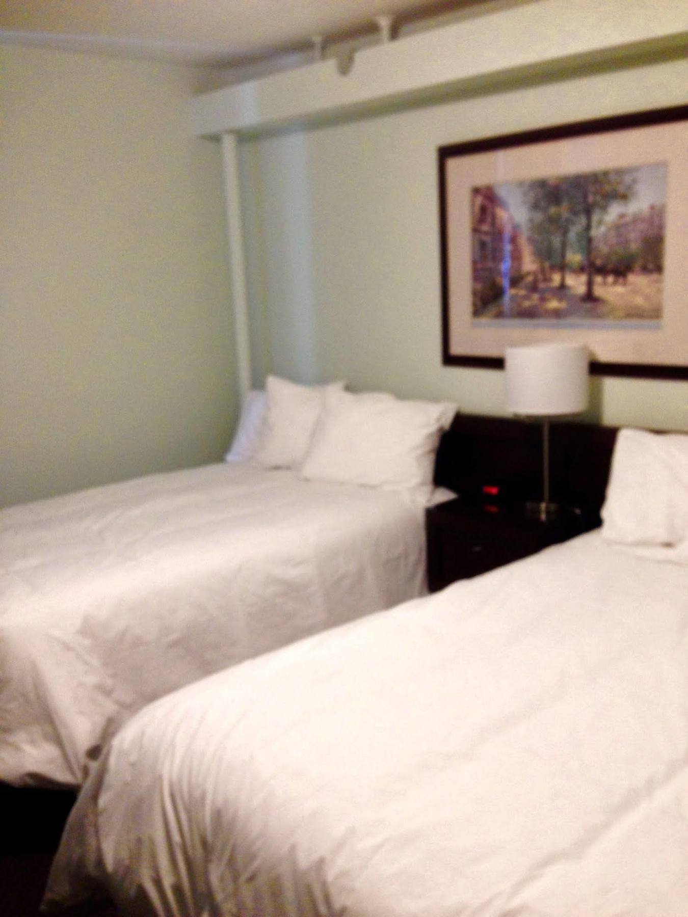 Auberge Centre Ville Saguenay Ngoại thất bức ảnh
